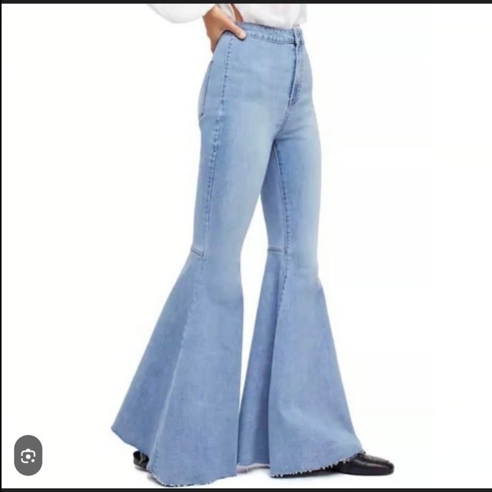 Hammer Jeans Los Angeles Extreme Flare Bell Bottom Jeans Light Wash Size 7